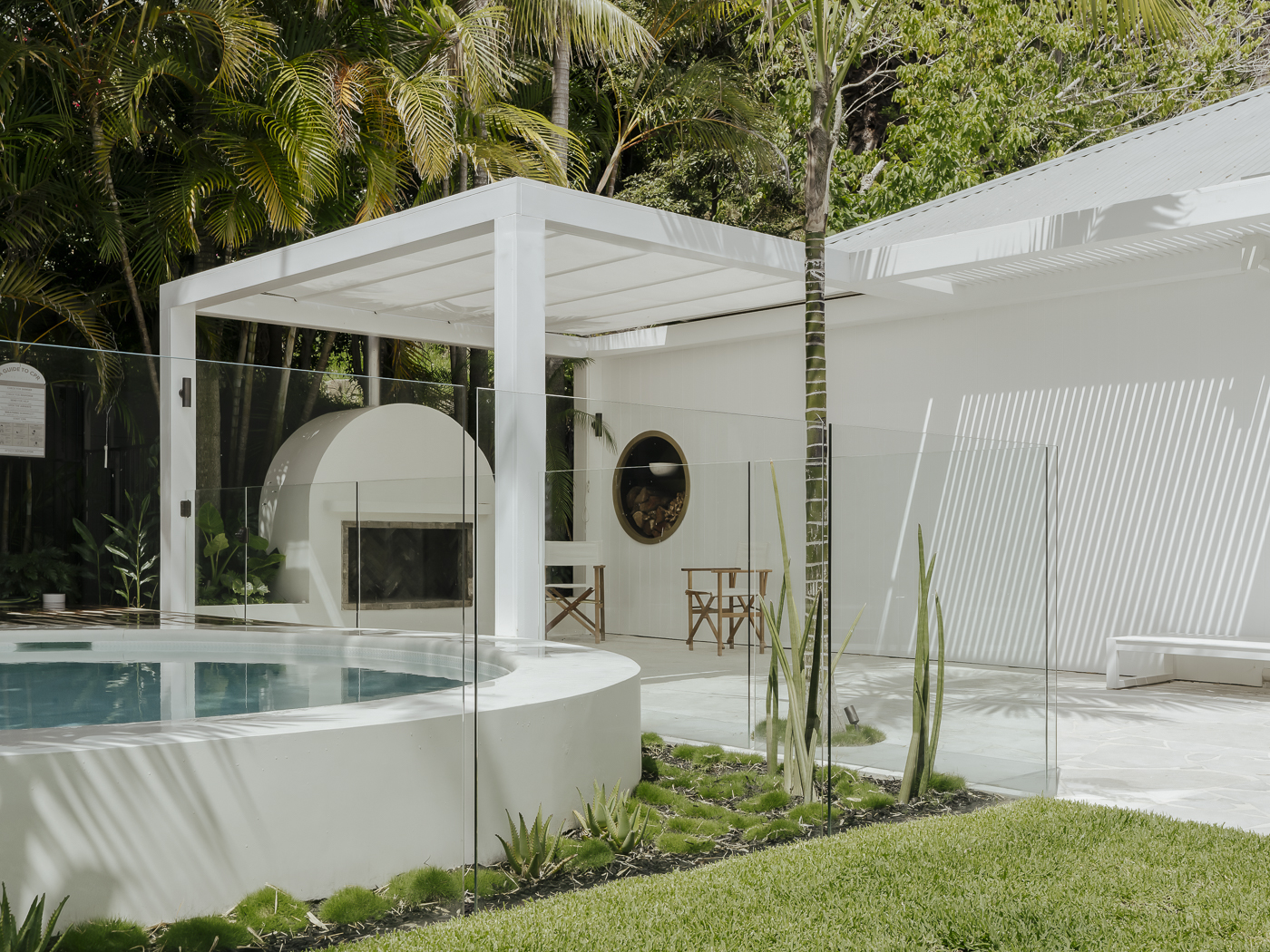 Collaroy Residence — frameless glass pool fencing by Glazed Co.