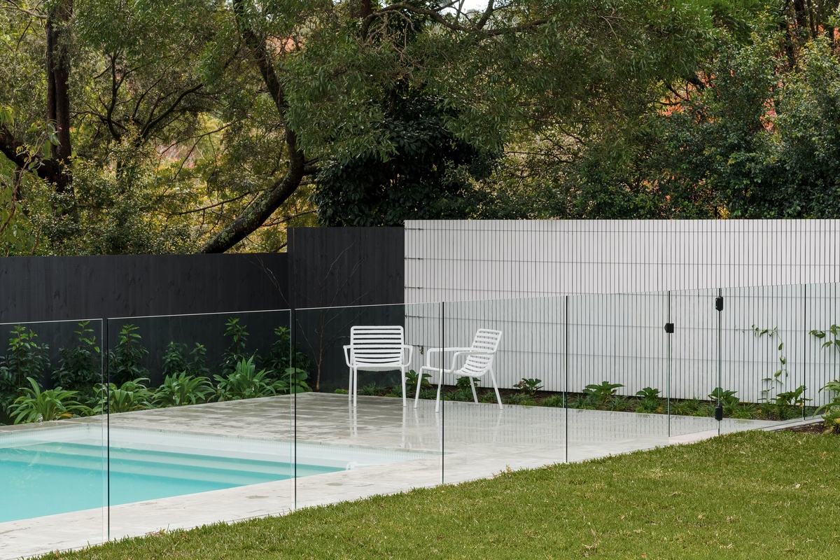 Glass fencing at the Warrawee Residence