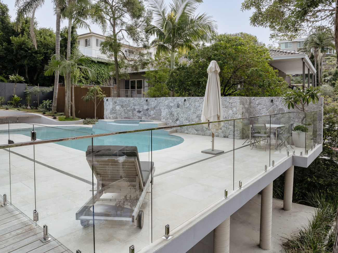 Glass fencing at the Castle Cove Residence