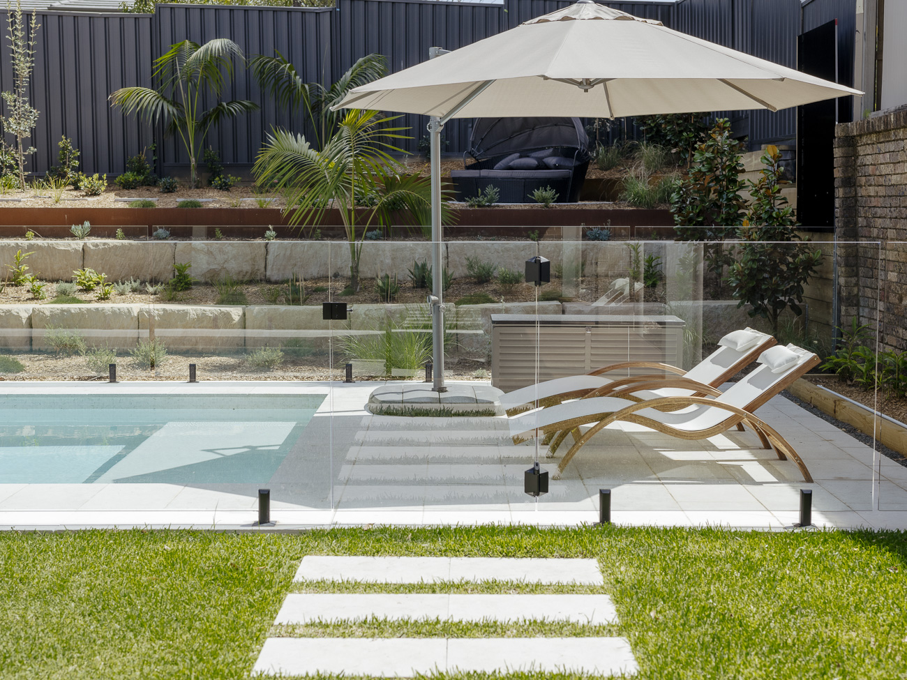 Glass fencing at the Illawong Residence