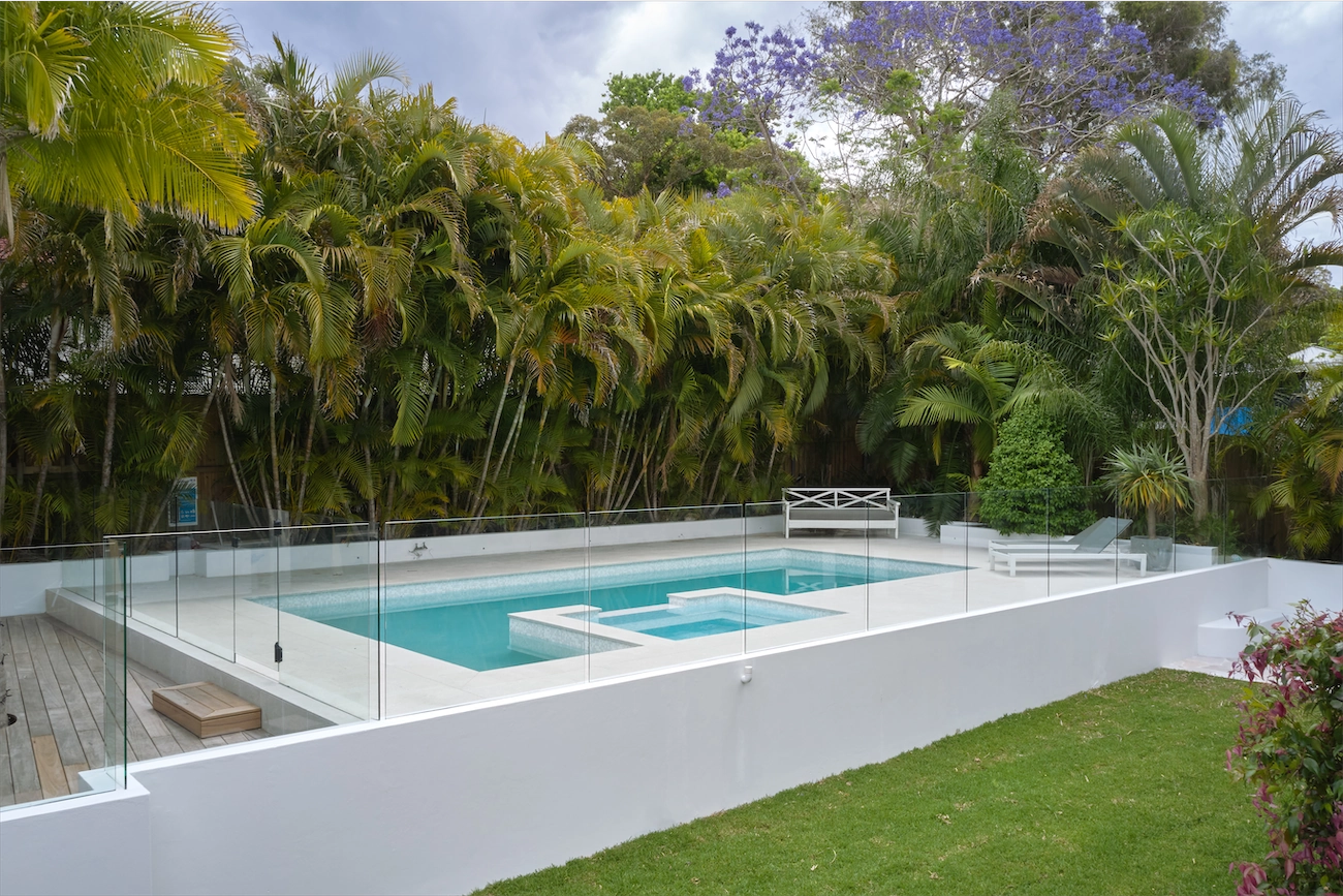 Glass fencing at the Allambie Heights Residence