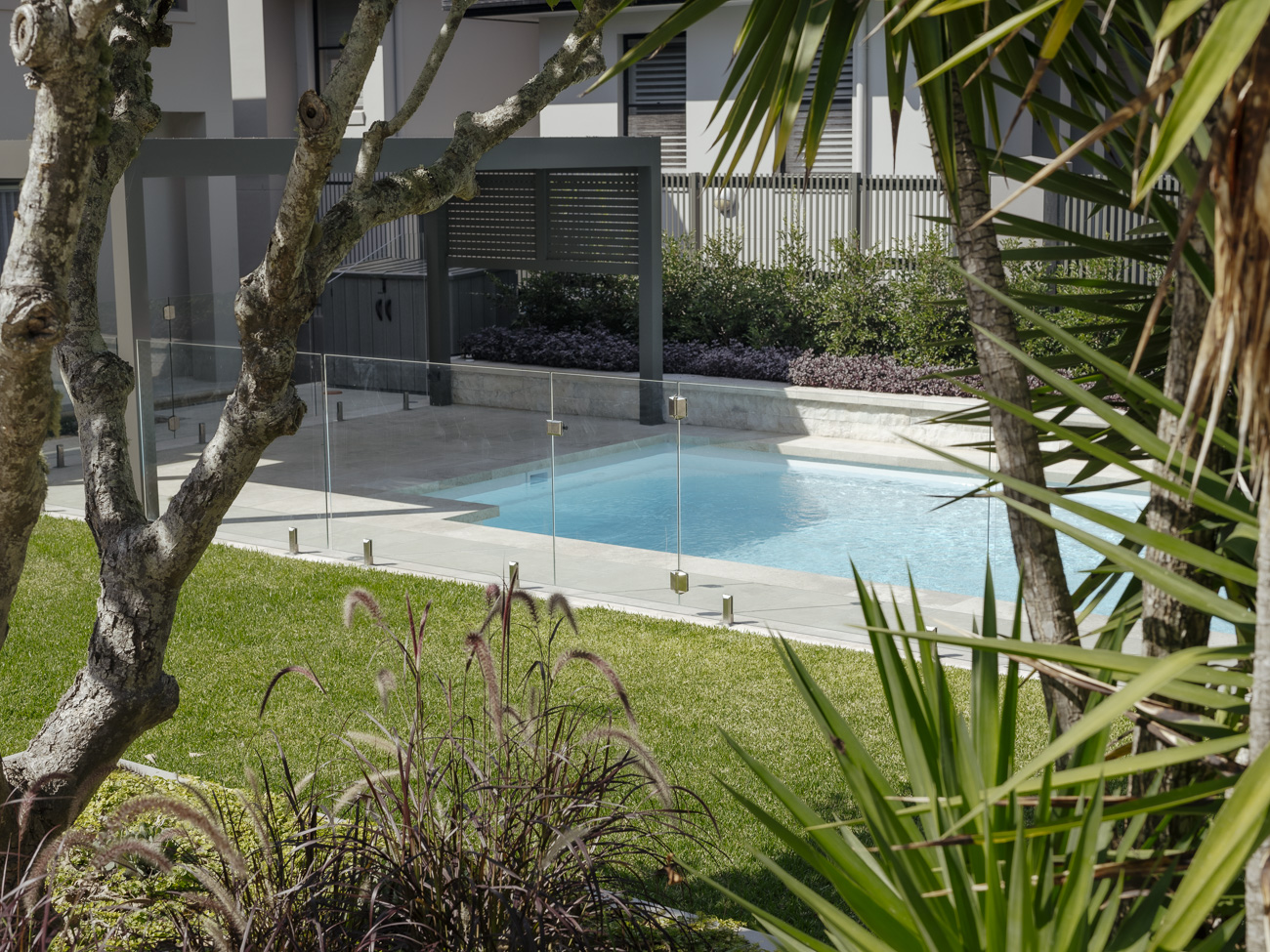 Glass fencing at the Lilli Pilli Residence