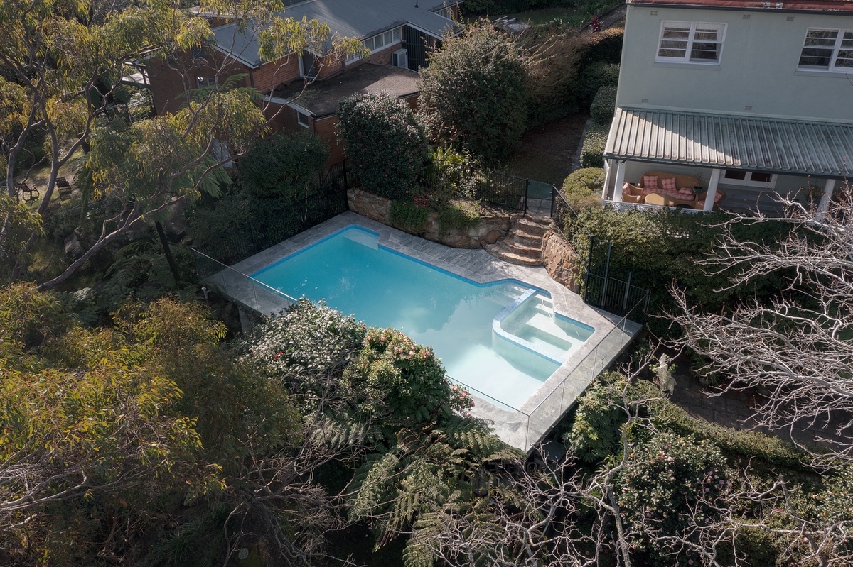 Glass fencing at the Chatswood Residence