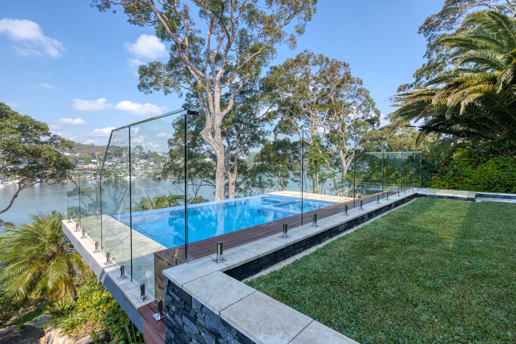 Glass fencing at the Oatley Residence