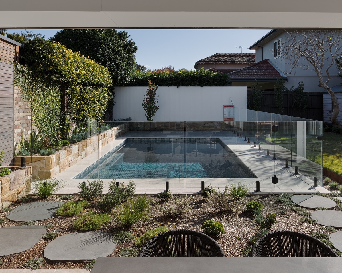 Glass fencing at the Willoughby Residence