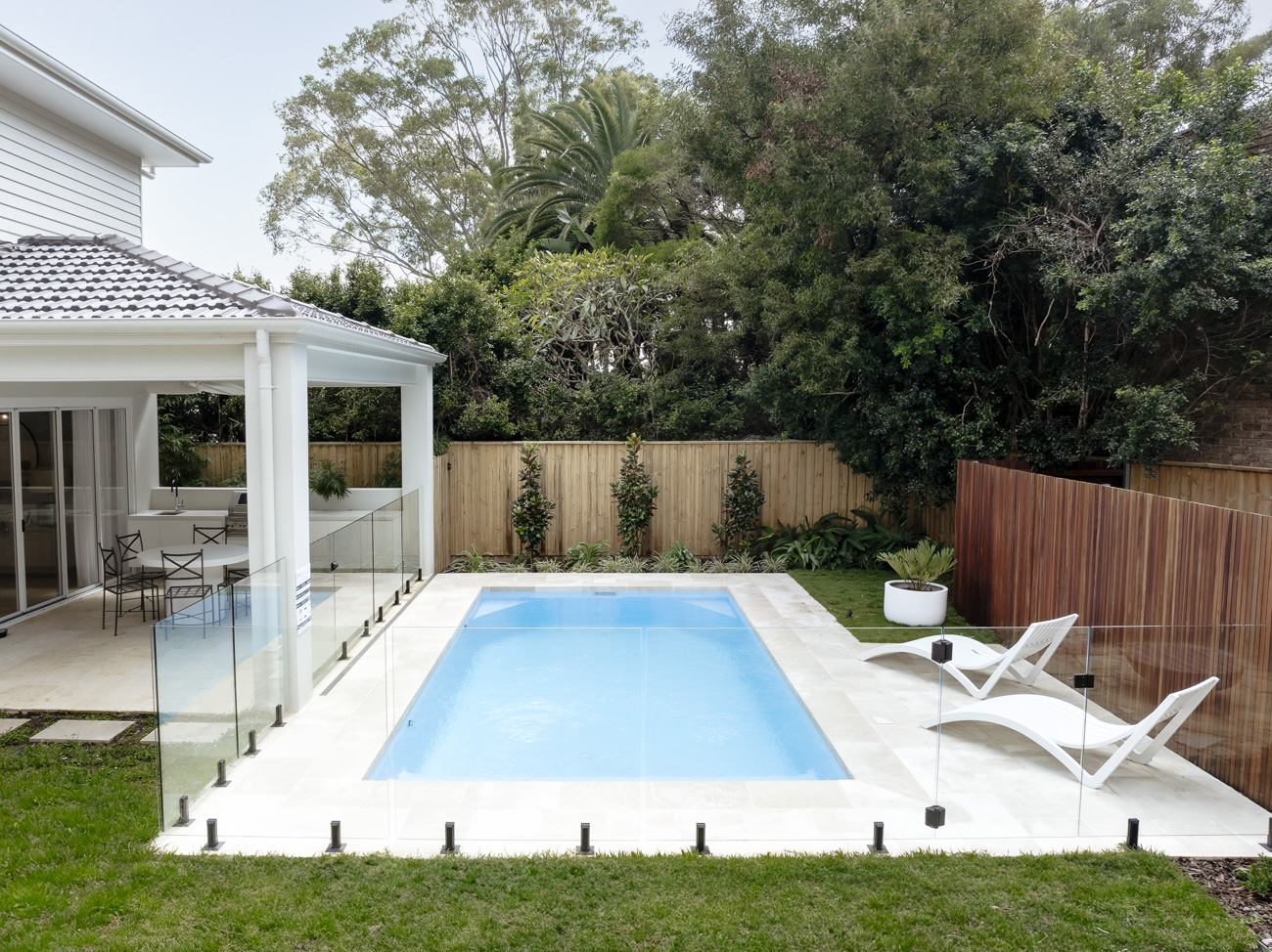 Glass fencing at the Castlecrag Residence