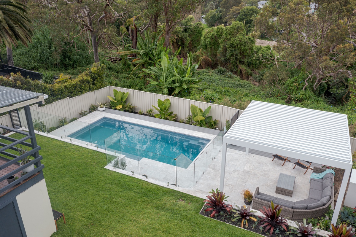 Glass fencing at the Wheeler Heights Residence