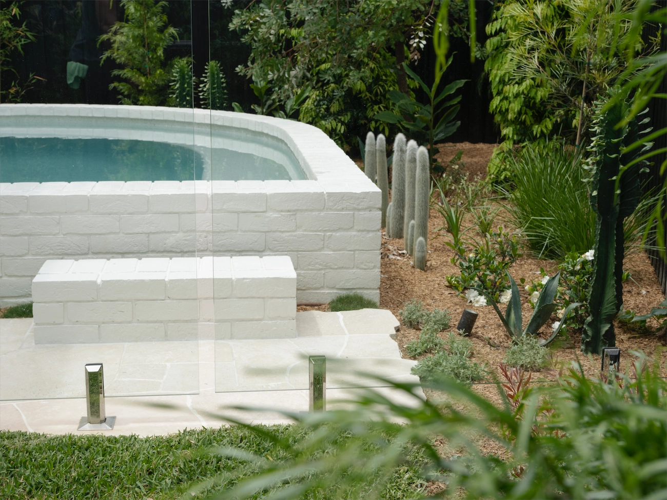 Glass fencing at the Kyle Bay Residence
