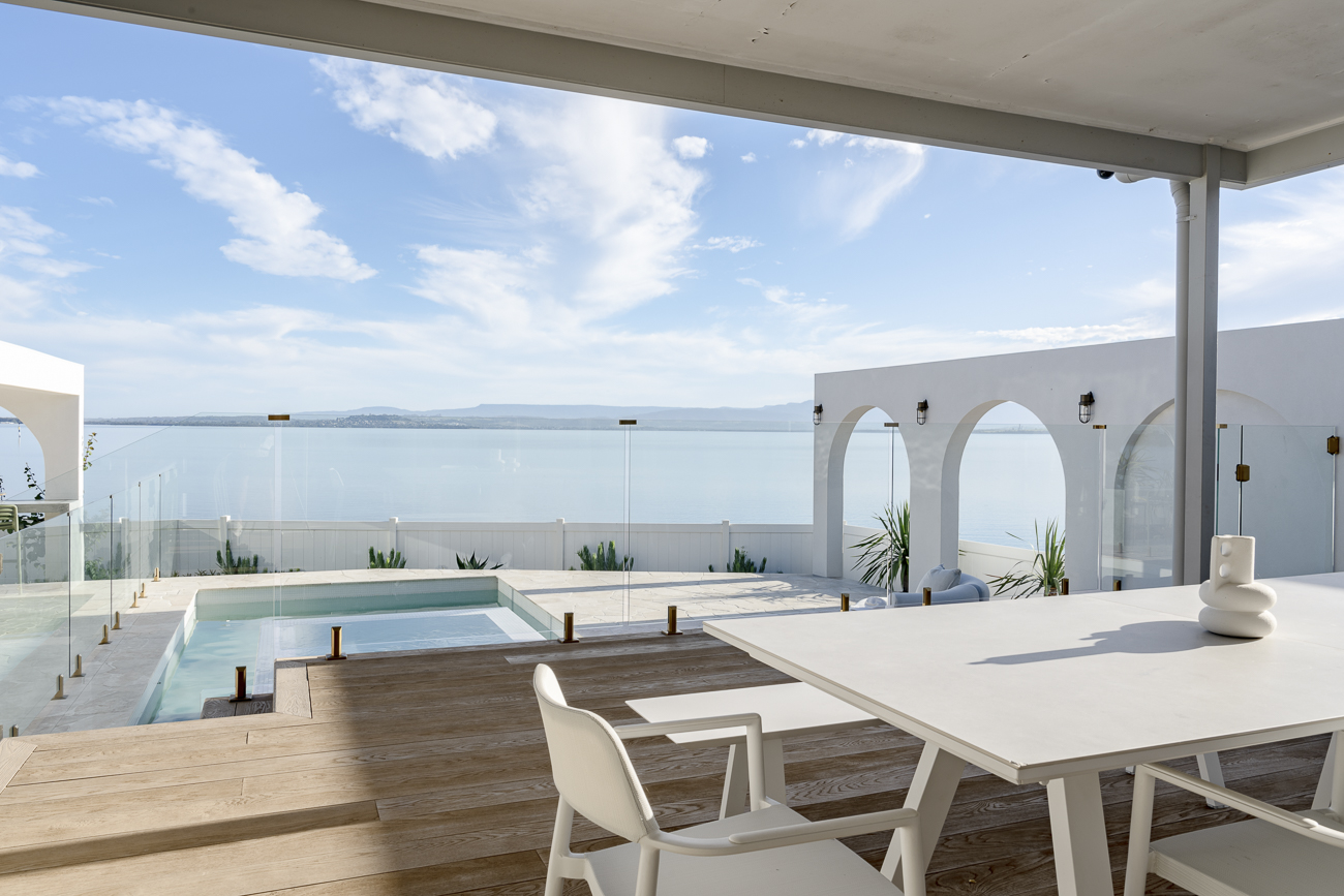 Licensed Glass Pool Fence Installers